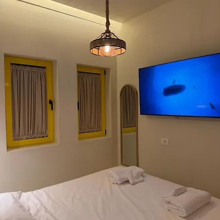 Sun - Iconic In Dhermi Sea Apartamento